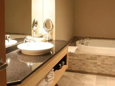 *** Hotel Le Dauphin Montreal Centre-Ville Canada