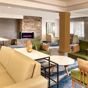 Fairfield & By Marriott Toronto Hotel Brampton