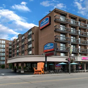Howard Johnson Plaza By Wyndham By The Falls Hotel Niagara Falls